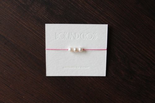 Box and Cross Triple-pearl bracelet 
